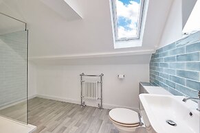 Host Stay Puffin House