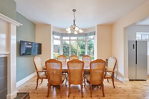 Host Stay Puffin House