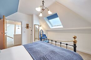 Host Stay Puffin House