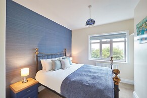 Host Stay Puffin House