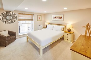 Host Stay Lobster Pot Apartment