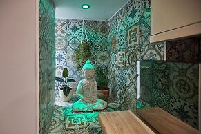 Host Stay In The Key Of Sea