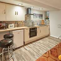 Host Stay In The Key Of Sea