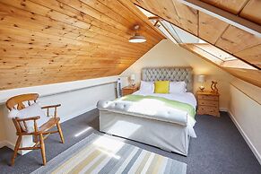 Host Stay Ocean Wave