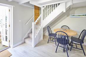 Host Stay Spring Cottage