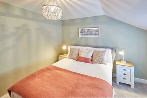 Host Stay Spring Cottage