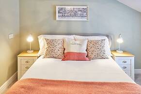 Host Stay Spring Cottage