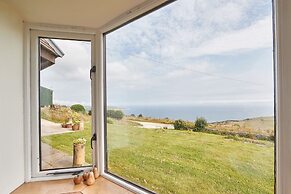 Host Stay Fairview House