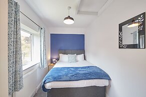 Host Stay Fairview House