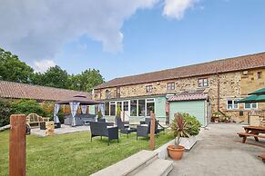 Host Stay The Arches Country House