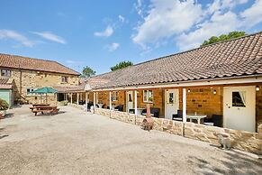 Host Stay The Arches Country House