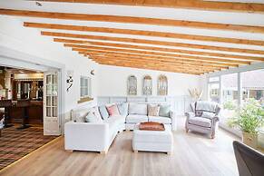 Host Stay The Arches Country House