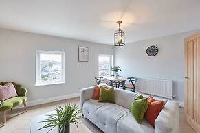 Host Stay Whitby Heights