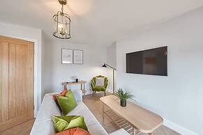 Host Stay Whitby Heights