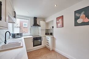 Host Stay Whitby Heights