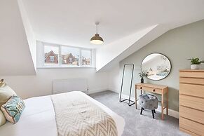 Host Stay Whitby Heights