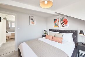 Host Stay Whitby Heights