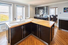 Host Stay Sea View 44