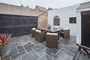 Host Stay Randolph House