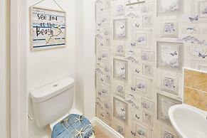 Host Stay The Tardis