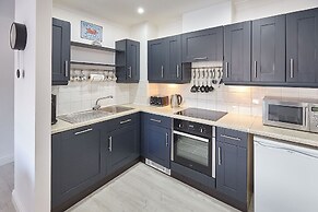 Host Stay Shipwrights Eskape