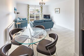 Host Stay Shipwrights Eskape