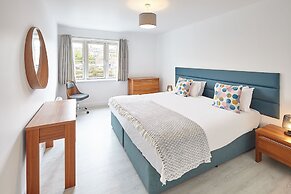 Host Stay Shipwrights Eskape