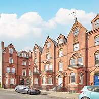 Host Stay The Whitby Pearl