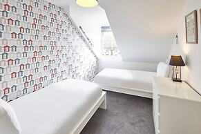 Host Stay The Whitby Pearl