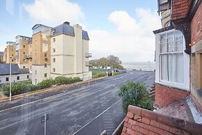 Host Stay The Lookout