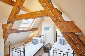 Host Stay Jacksons Cottage