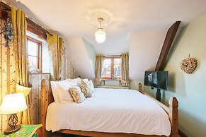 Host Stay Oldcorn Cottage
