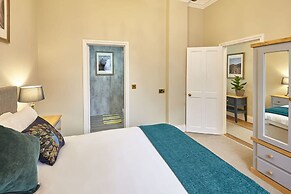 Host Stay The Old Chapel