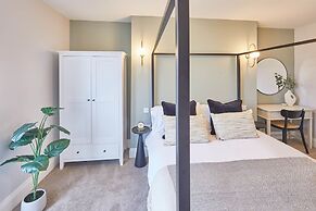 Host Stay Albion House