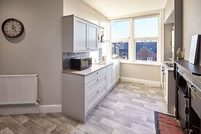 Host Stay Cattersty Hideaway