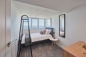 Host Stay Penthouse Pier View