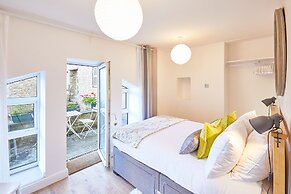 Host Stay The Old Dairy