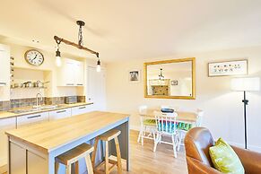 Host Stay The Old Dairy