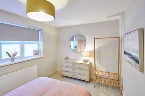 Host Stay Salty Seaview