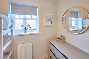 Host Stay Salty Seaview