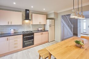 Host Stay Salty Seaview