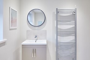 Host Stay Salty Seaview