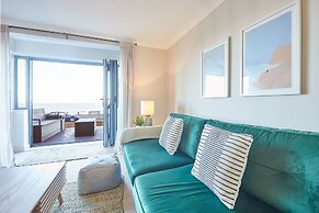 Host Stay Salty Seaview