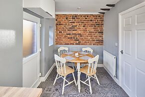 Host Stay Woods Yard