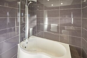 Host Stay Woods Yard