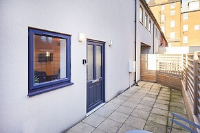 Host Stay West Cliff Retreat