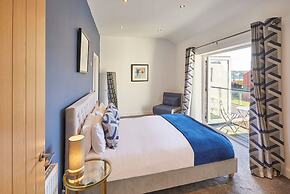 Host Stay West Cliff Retreat