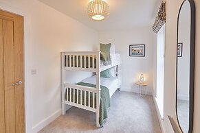 Host Stay 3 Queens Court