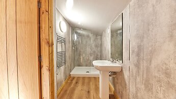 Host Stay The Gathering