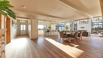 Host Stay The Gathering